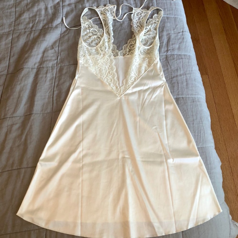 Simone Perele ivory nightdress - size 1 - Picture 4 of 6